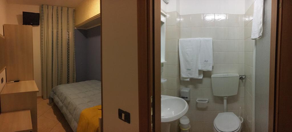 Mediterraneo Bed & Breakfast ปอซซัลโล ภายนอก รูปภาพ